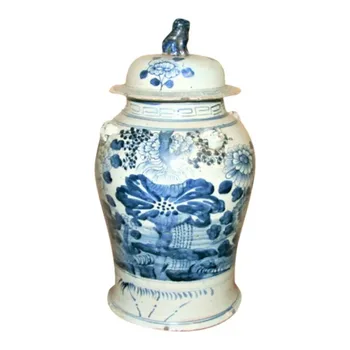 Veľké antické Čínskeho porcelánu pohárov v modrej a bielej s rias alebo na šírku vzory